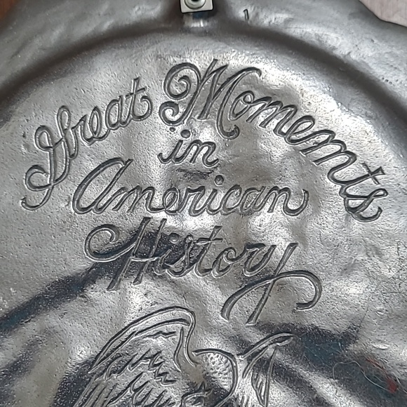 Betsy Ross 1777 decorative metal plate - Picture 3 of 3